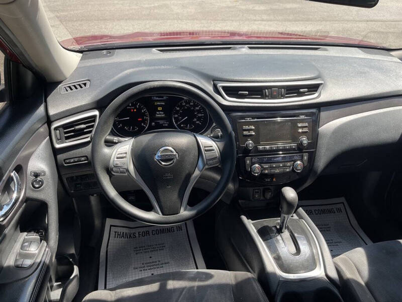 2016 Nissan Rogue SV