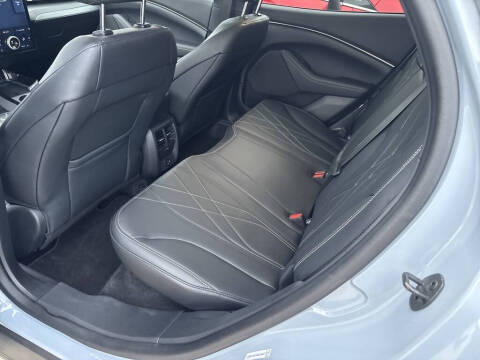 2024 Ford Mustang Mach-E Select