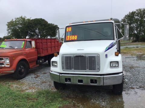 2000 Freightliner FL70 for sale at K & E Auto Sales in Ardmore AL