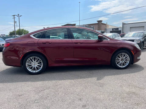 2016 Chrysler 200 Limited
