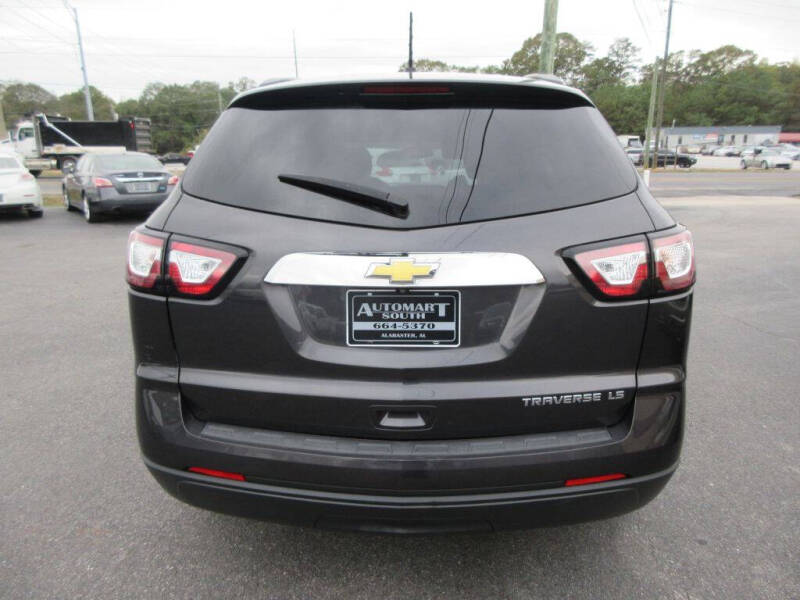 2015 Chevrolet Traverse LS photo 5