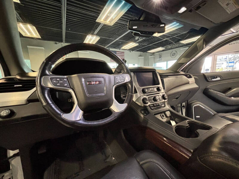 2020 GMC Yukon XL SLT