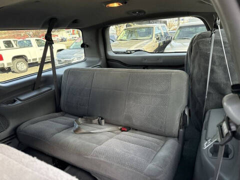 2003 Ford Excursion XLT