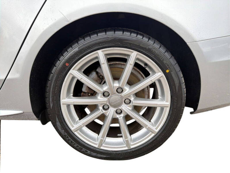 2015 Audi A4 2.0T quattro Premium