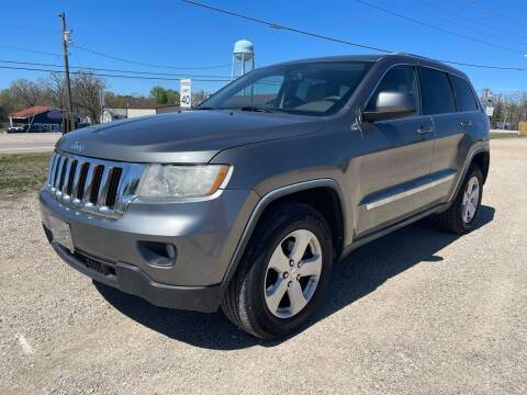 2012 Jeep Grand Cherokee for sale at Dave's Auto Care & Sales LLC in Camdenton MO