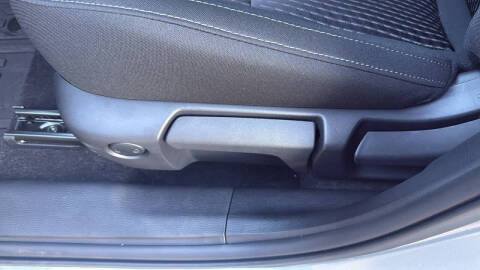 2025 Mitsubishi Outlander ES