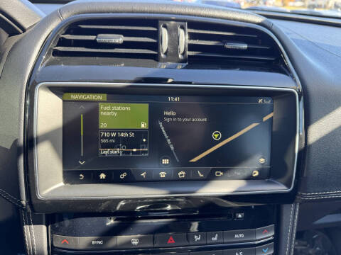 2018 Jaguar F-PACE S