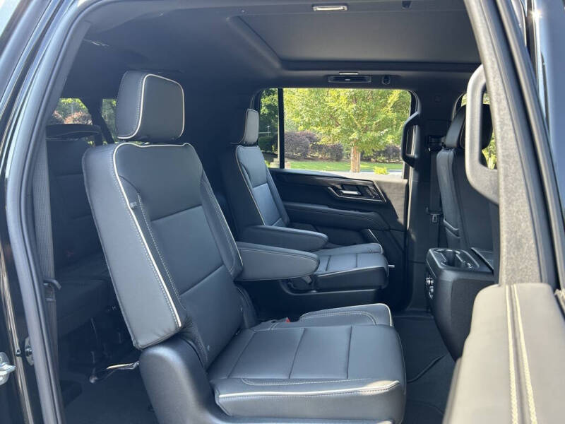 2025 GMC Yukon XL Elevation