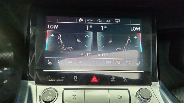 2024 Audi Q8 e-tron quattro Premium Plus