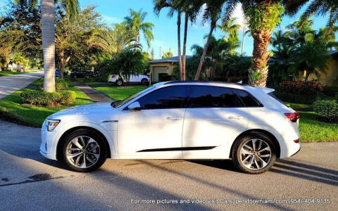 2021 Audi e-tron quattro Premium Plus