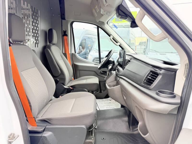 2023 Ford Transit 250