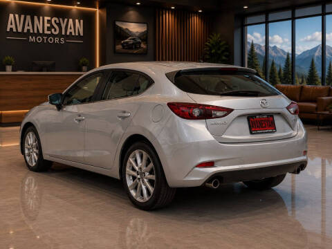 2018 Mazda MAZDA3 Touring
