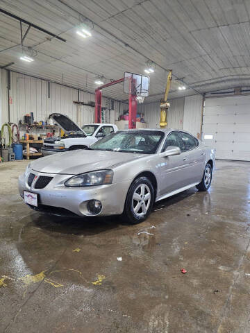 2008 Pontiac Grand Prix for sale at WESTSIDE GARAGE LLC in Keokuk IA