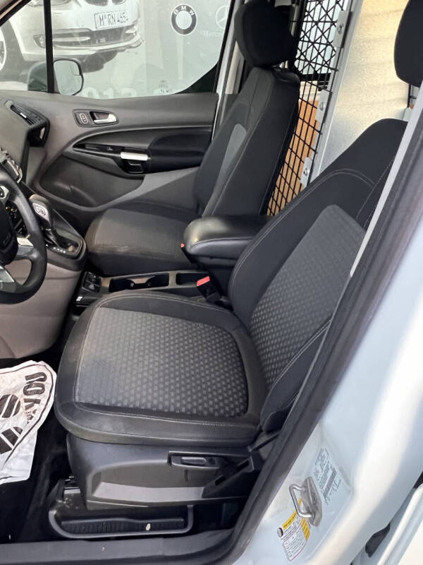 2022 Ford Transit Connect XLT