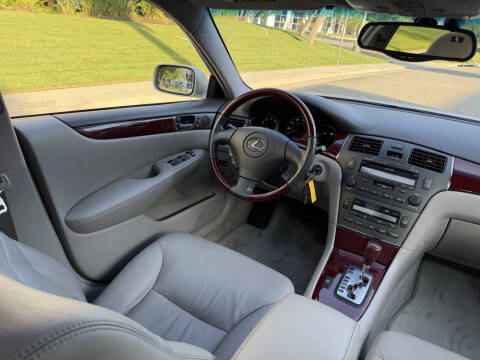 2004 Lexus ES 330