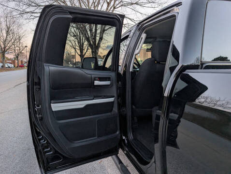 2015 Toyota Tundra SR5