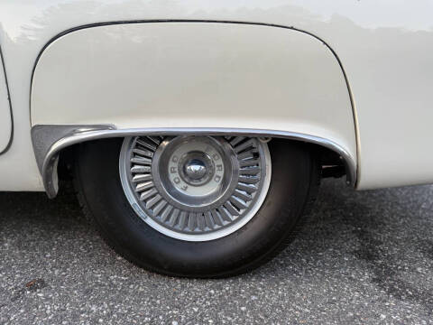 1957 Ford Thunderbird