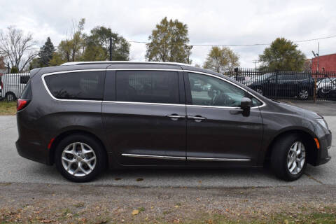 2018 Chrysler Pacifica Touring L