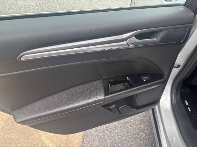 2016 Ford Fusion Hybrid Titanium