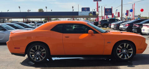 2014 Dodge Challenger SRT8