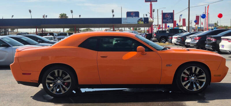 2014 Dodge Challenger SRT8