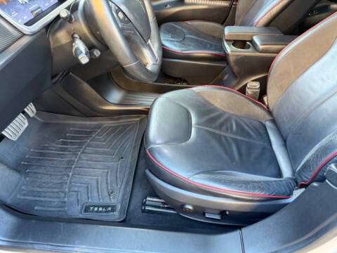 2013 Tesla Model S Performance