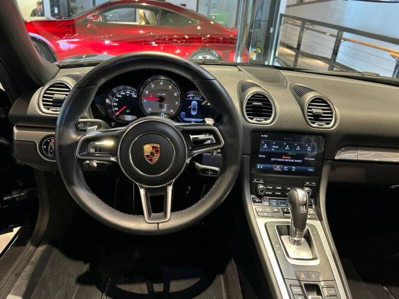 2024 Porsche 718 Boxster S