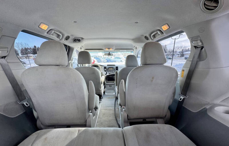 2014 Toyota Sienna L 7-Passenger