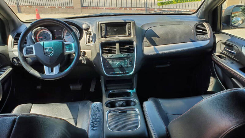 2014 Dodge Grand Caravan R/T