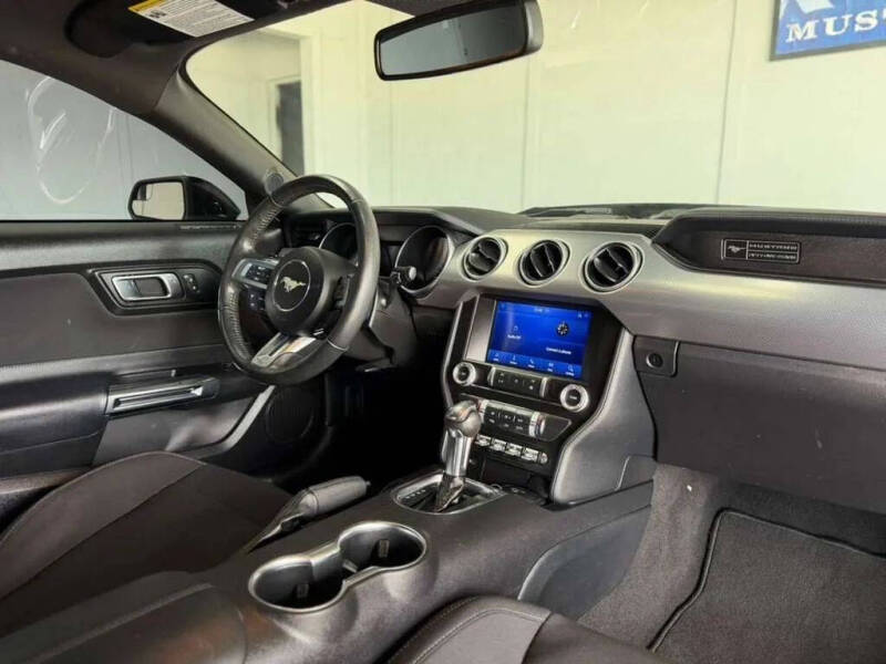 2020 Ford Mustang