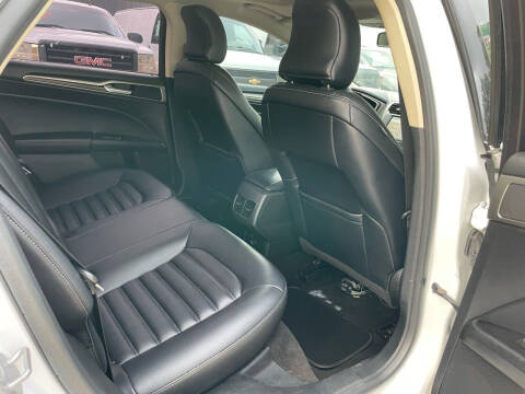 2019 Ford Fusion SEL