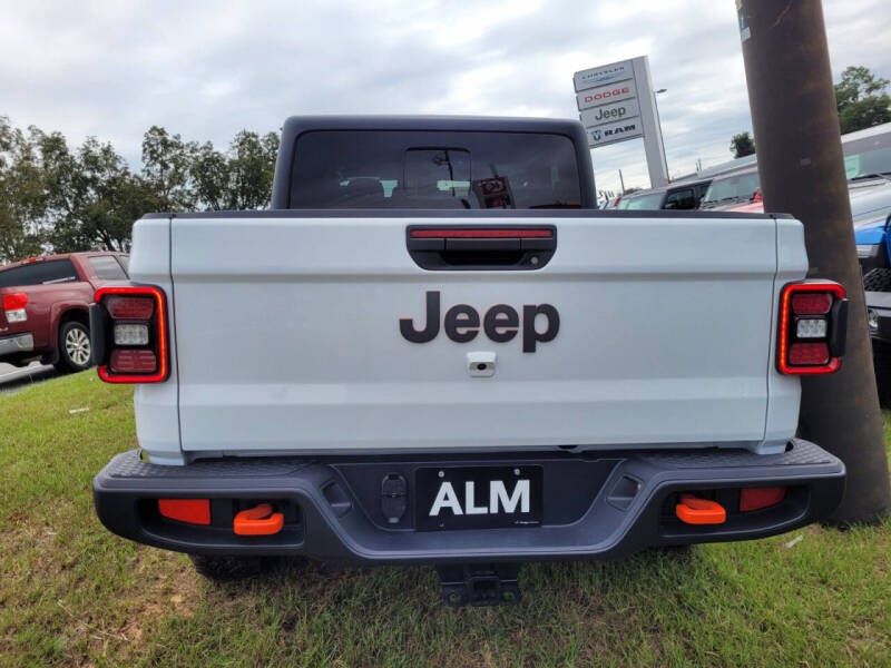 2025 Jeep Gladiator Mojave