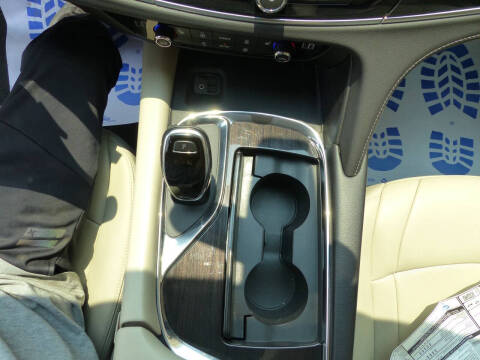 2021 Buick Enclave Essence