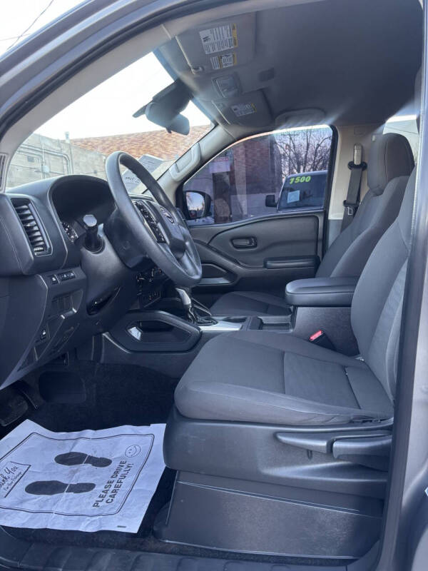 2022 Nissan Frontier S