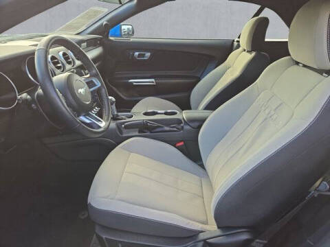 2022 Ford Mustang EcoBoost