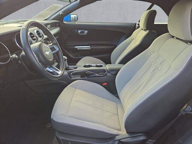 2022 Ford Mustang EcoBoost