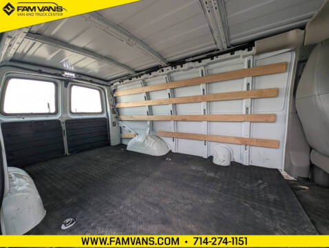 2023 Chevrolet Express 2500