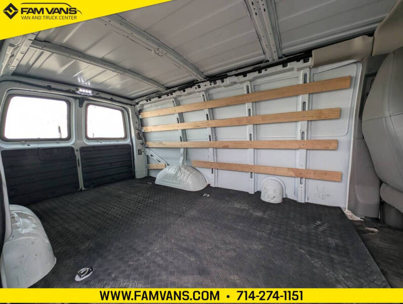 2023 Chevrolet Express 2500