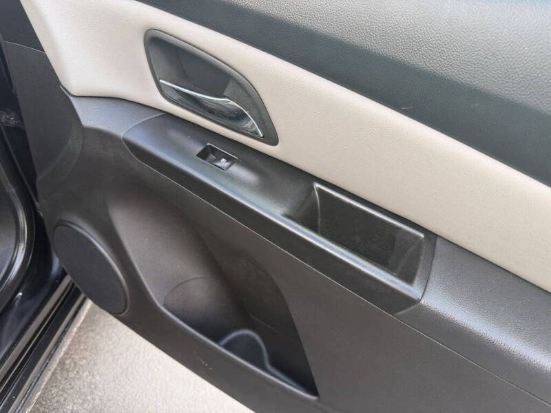 2011 Chevrolet Cruze LS