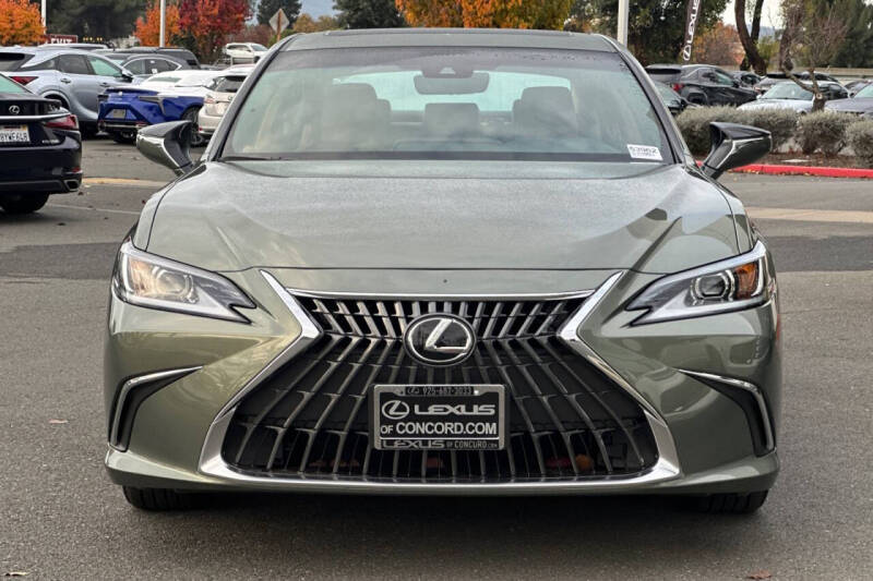 2025 Lexus ES 350