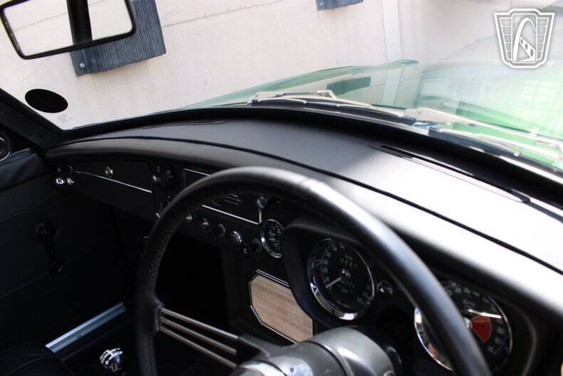 1969 MG MGC