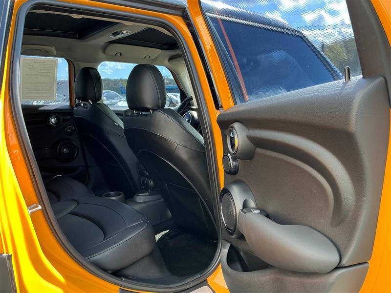 2015 MINI Hardtop 4 Door Cooper