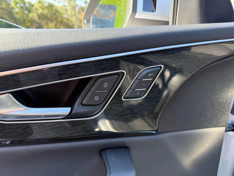 2019 Audi Q8 quattro Premium 55 TFSI