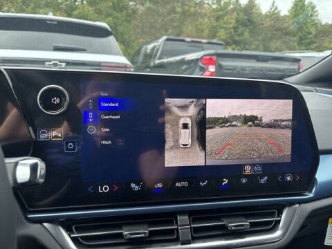 2026 Chevrolet Equinox EV LT 2