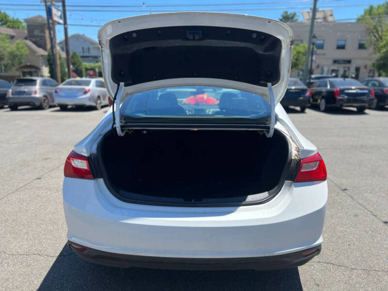 2017 Chevrolet Malibu LT