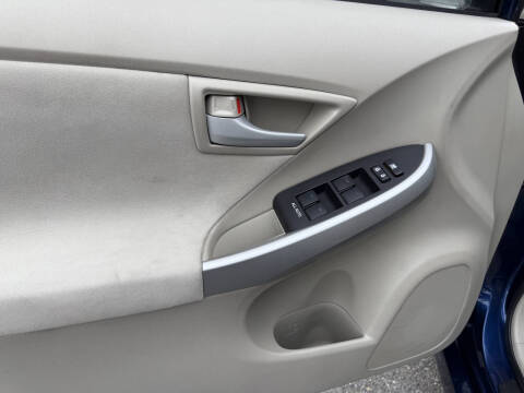 2010 Toyota Prius II