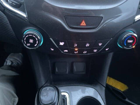 2017 Chevrolet Cruze LT Auto