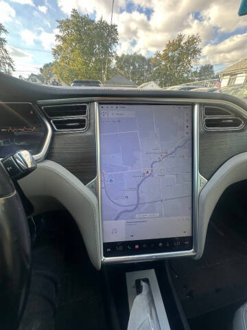 2014 Tesla Model S 85