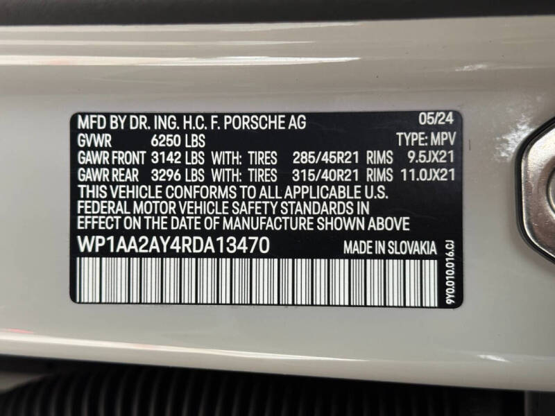 2024 Porsche Cayenne