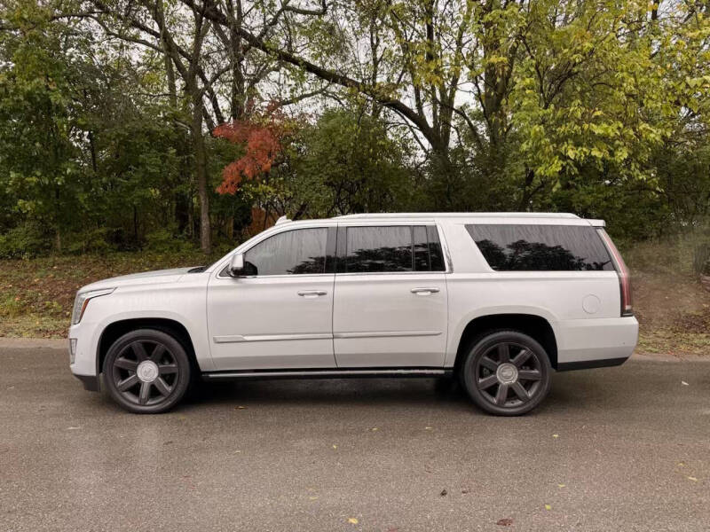 2018 Cadillac Escalade ESV Premium Luxury's photo